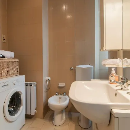 Apartment Ripa 1 *