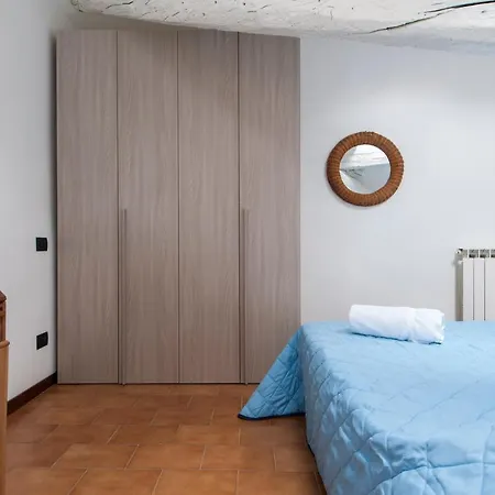 Apartamento Ripa 1 *